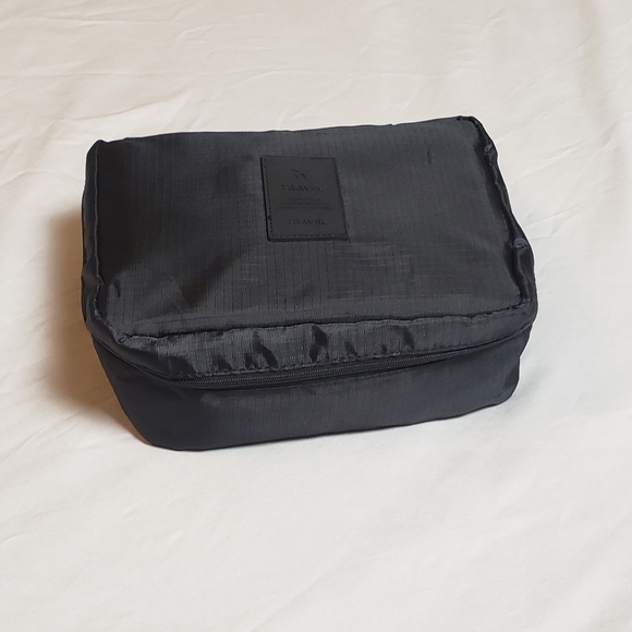 Travel Bag - Picture 2 of 9